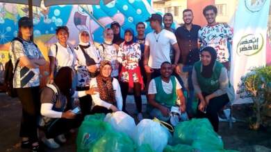 البيئة تنفذ أكبر حملة لتنظيف الشواطئ بالإسكندرية