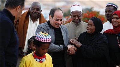 الرئيس السيسي وأطفال النوبة