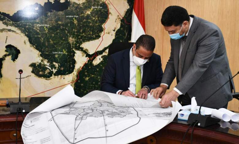 الدكتور أحمد الأنصاري محافظ الفيوم يعتمد المخطط الإستراتيجي لمدينة الفيوم
