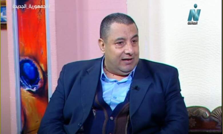 الكاتب الصحفي عاطف عبد الغني