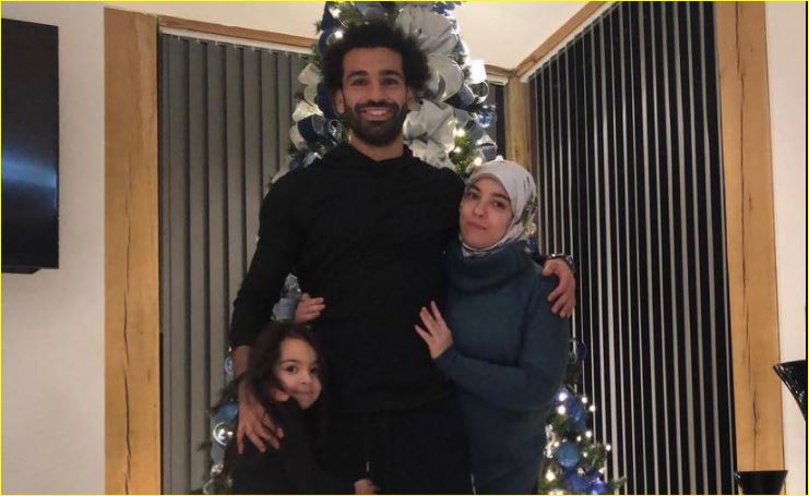 محمد صلاح وزوجته