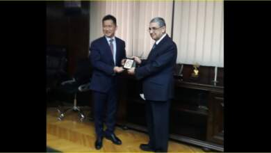 الدكتور محمد شاكر وزير الكهرباء والطاقة المتجددة الرئيس التنفيذى لشركة "CGN EDRA" الصينية