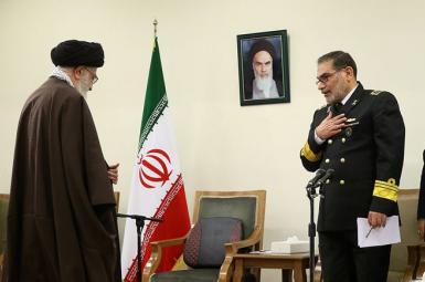 أمين مجلس الأمن القومي الإيراني والمرشد