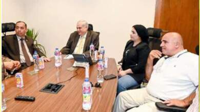 وزير الرى مع زينب عبد الباري وعدد من قيادات النقابة العامة للفلاحين