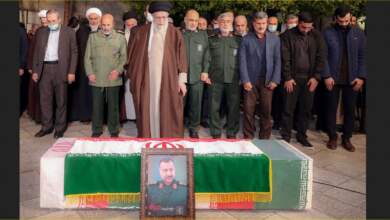 صلاة الجنازة على جثمان رضى موسوى