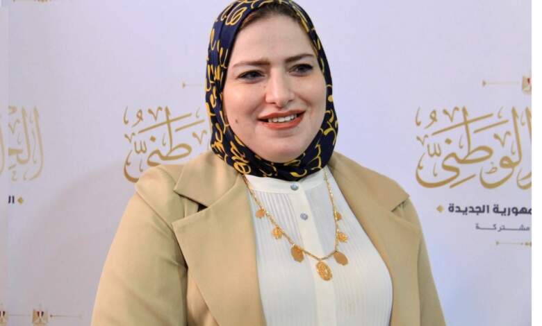 الدكتورة رحاب أبو غزالة