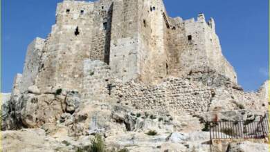 بقايا قلعة مصياف القديمة في سوريا أحدى قلاع الحشاشين