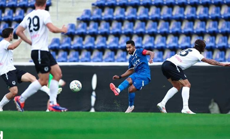 الهلال والأخدود