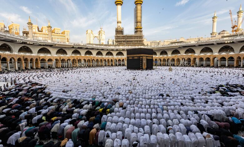 المسجد الحرام بالعاشر من رمضان