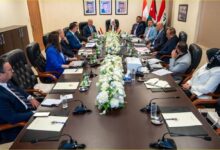 اجتماع كامل الوزير مع شركة الجسر العربي