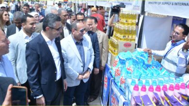 وزير التموين ومحافظ القاهرة يفتتحان سوق اليوم الواحد