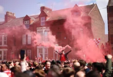 جماهير ليفربول تشعل الأجواء