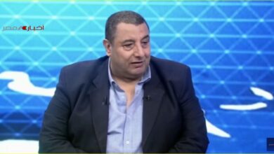 عاطف عبد الغنى الكاتب الصحفى