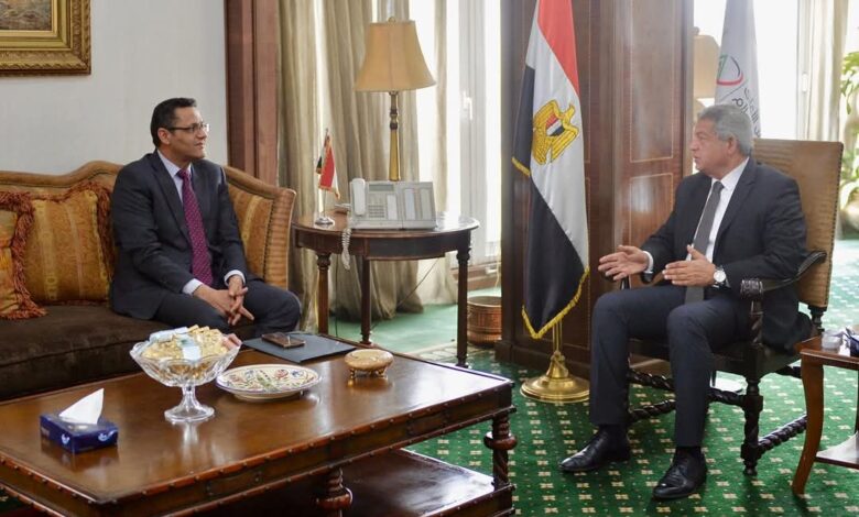 نقيب الصحفيين يلتقي رئيس المجلس الأعلى للإعلام