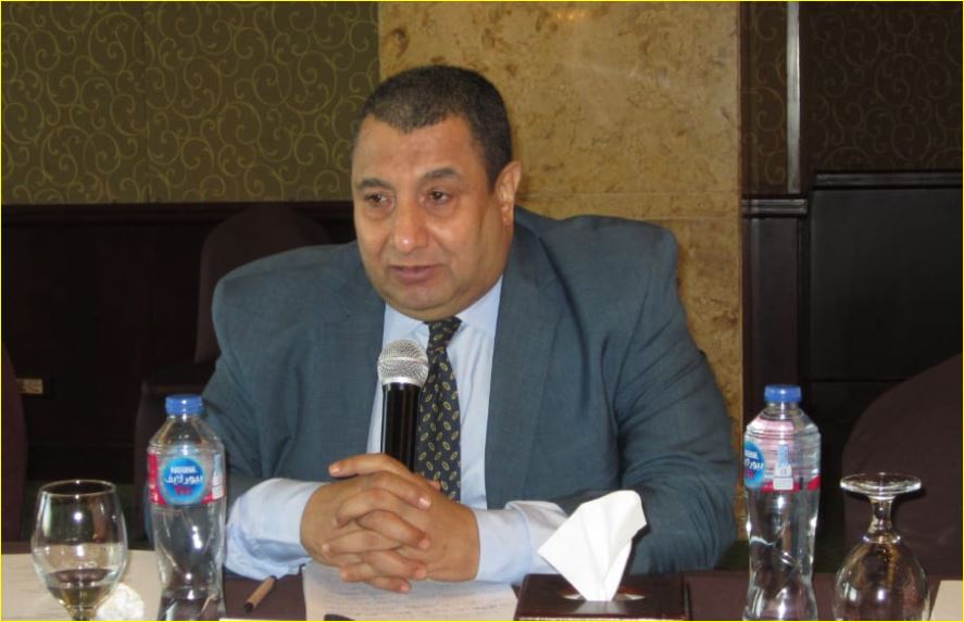 عاطف عبد الغنى